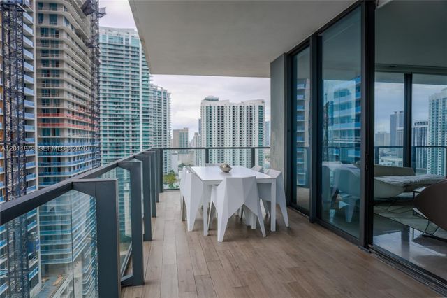 88 SW 7 2112, Miami, FL 33130