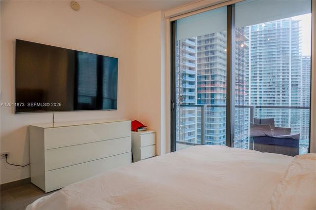 88 SW 7 2112, Miami, FL 33130