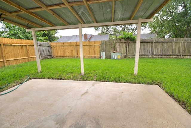 2331 Stillmeadow Drive, Missouri City, TX 77489