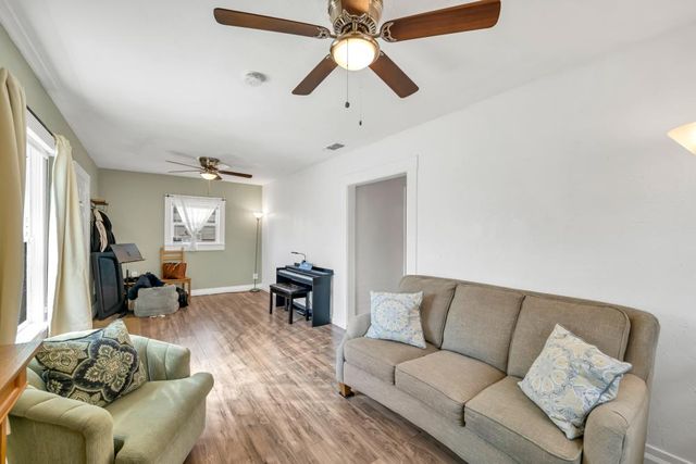 421 West St, Woodland, CA 95695