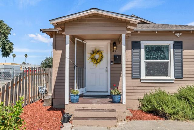 421 West St, Woodland, CA 95695