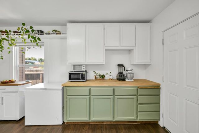 421 West St, Woodland, CA 95695