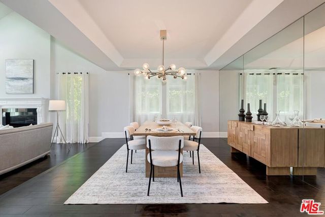 4131 Troost Avenue, Studio City, CA 91604