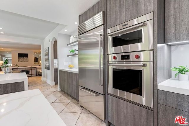 4131 Troost Avenue, Studio City, CA 91604