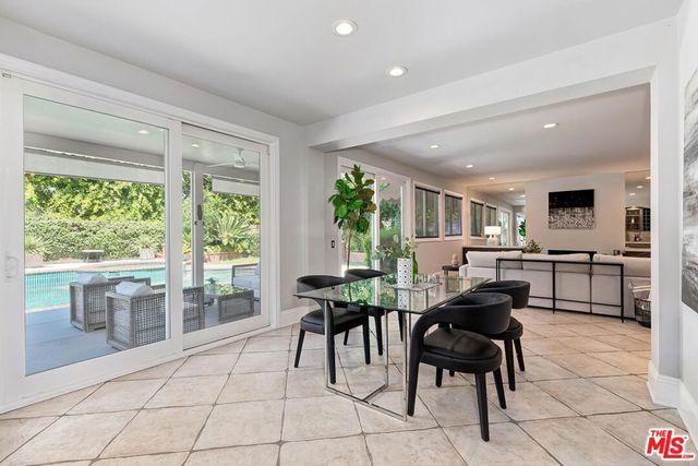 4131 Troost Avenue, Studio City, CA 91604