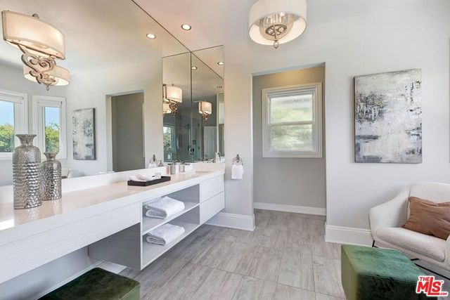 4131 Troost Avenue, Studio City, CA 91604