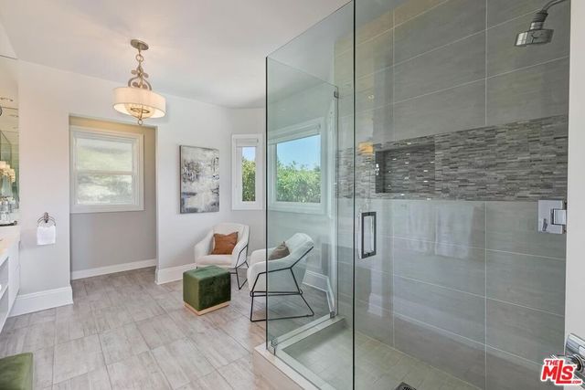 4131 Troost Avenue, Studio City, CA 91604