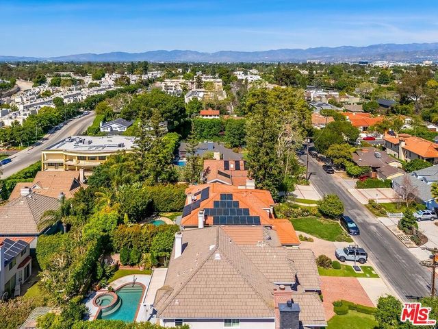 4131 Troost Avenue, Studio City, CA 91604