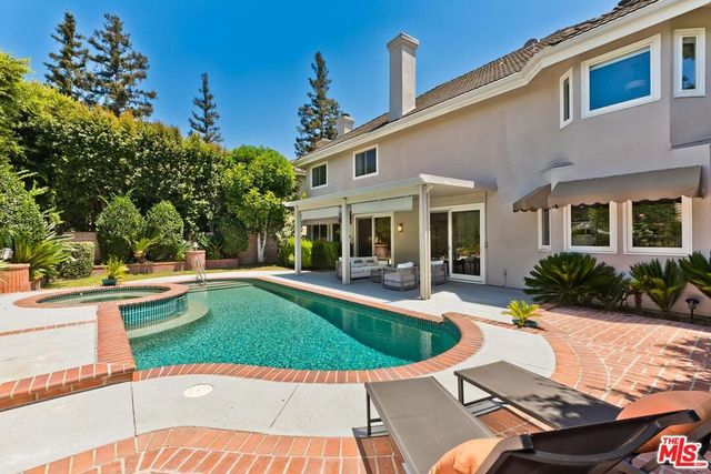 4131 Troost Avenue, Studio City, CA 91604