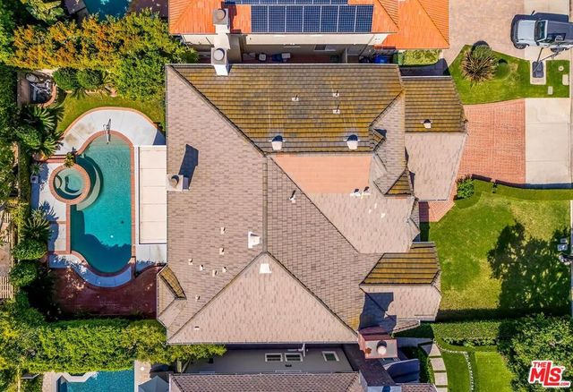4131 Troost Avenue, Studio City, CA 91604