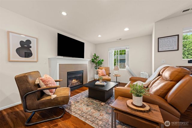 12006 61st Avenue Ct, Gig Harbor, WA 98332