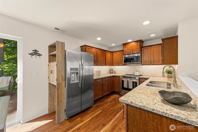12006 61st Avenue Ct, Gig Harbor, WA 98332
