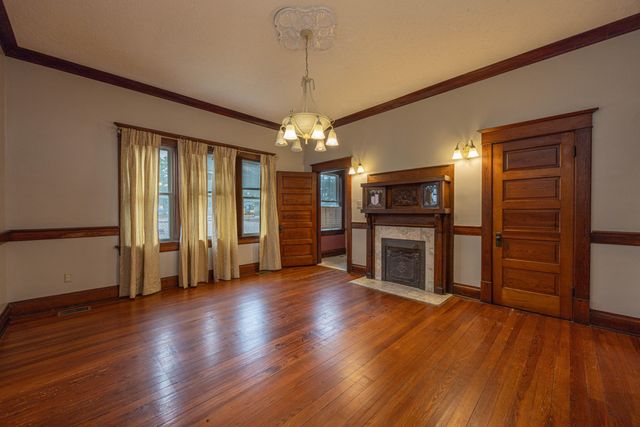 1515 Main Street, Paris, KY 40361