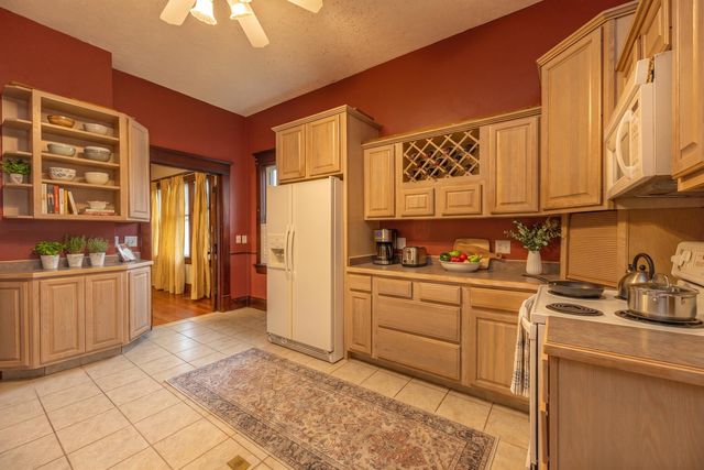 1515 Main Street, Paris, KY 40361