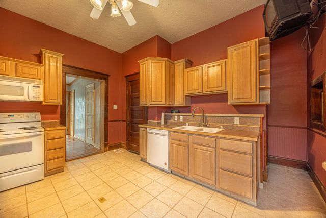 1515 Main Street, Paris, KY 40361