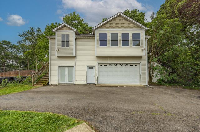 1515 Main Street, Paris, KY 40361