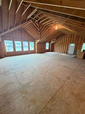 1515 Main Street, Paris, KY 40361