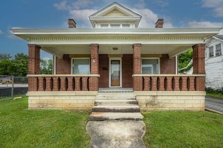 1515 Main Street, Paris, KY 40361