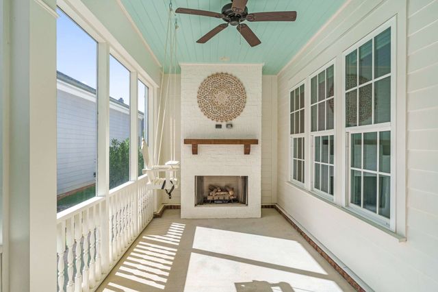917 Dauphine St, Nashville, TN 37221