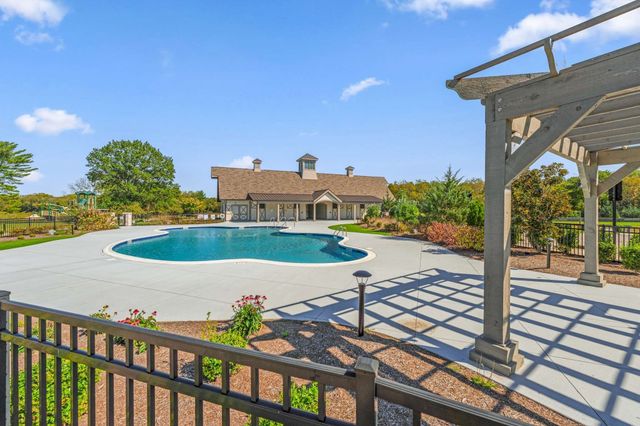 917 Dauphine St, Nashville, TN 37221