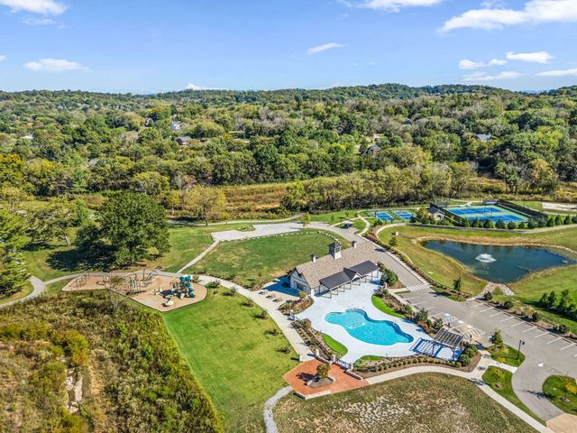 917 Dauphine St, Nashville, TN 37221