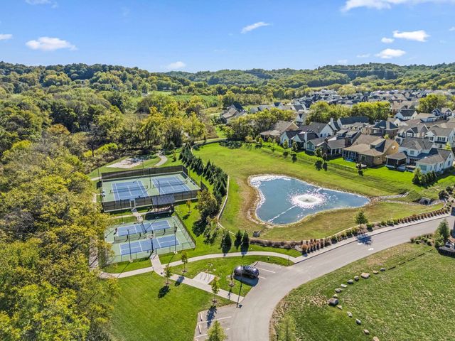 917 Dauphine St, Nashville, TN 37221