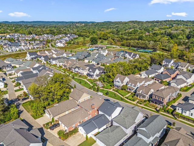 917 Dauphine St, Nashville, TN 37221
