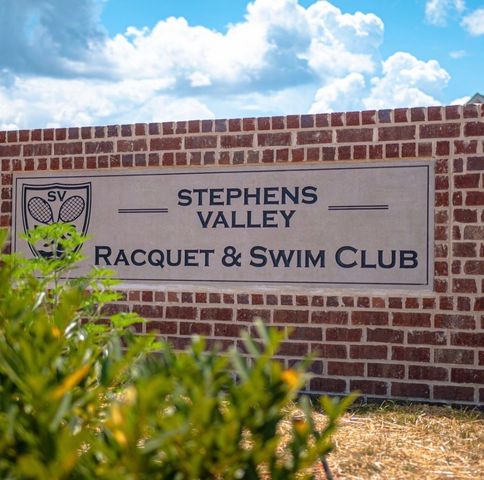 917 Dauphine St, Nashville, TN 37221