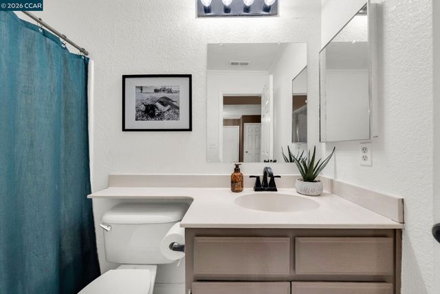 232 Case Dr, Pittsburg, CA 94565