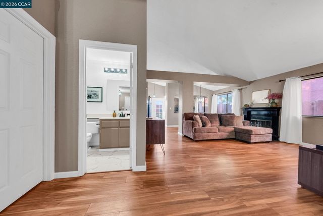 232 Case Dr, Pittsburg, CA 94565