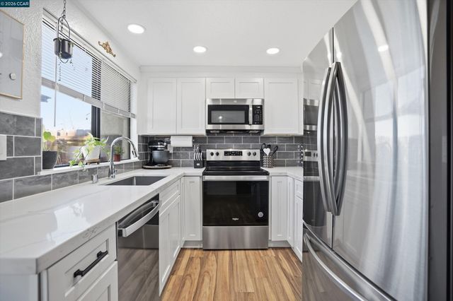 232 Case Dr, Pittsburg, CA 94565