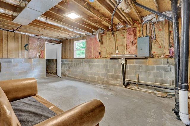 1885 Corduroy Court, Lithonia, GA 30058