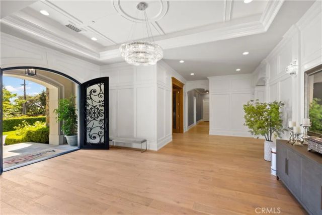 935 W Foothill Boulevard, Arcadia, CA 91006