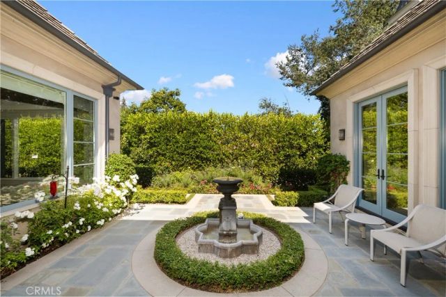 935 W Foothill Boulevard, Arcadia, CA 91006