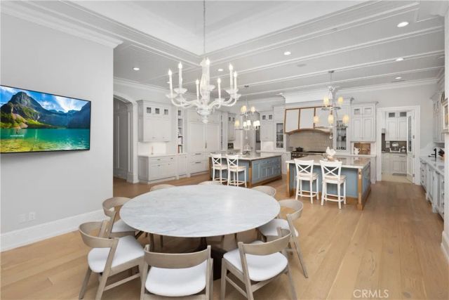 935 W Foothill Boulevard, Arcadia, CA 91006