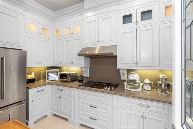 935 W Foothill Boulevard, Arcadia, CA 91006