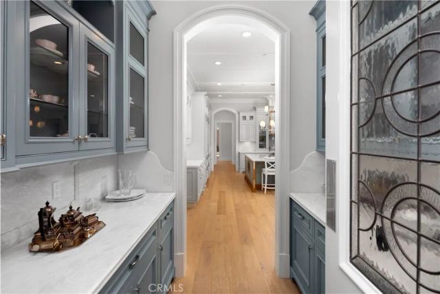 935 W Foothill Boulevard, Arcadia, CA 91006