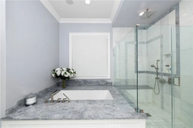 935 W Foothill Boulevard, Arcadia, CA 91006