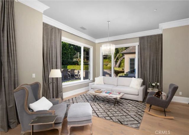 935 W Foothill Boulevard, Arcadia, CA 91006