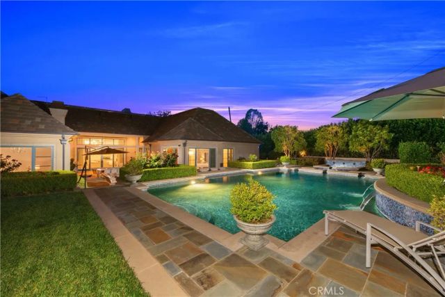 935 W Foothill Boulevard, Arcadia, CA 91006