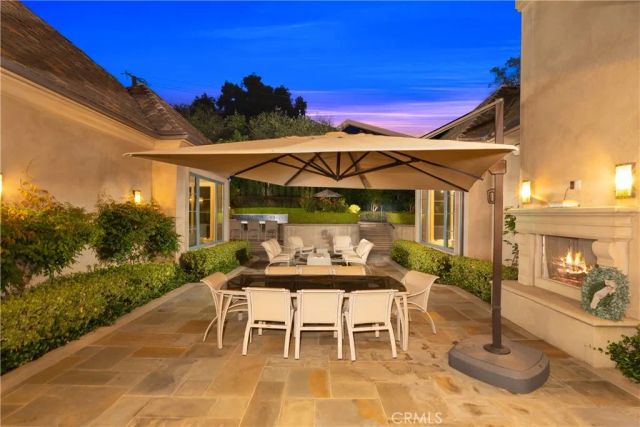 935 W Foothill Boulevard, Arcadia, CA 91006