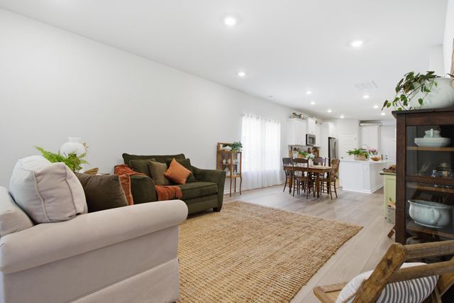 1022 Grace Field Avenue, Summerville, SC 29485