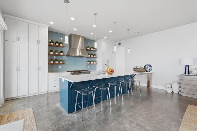 318 Little Dove, Livingston, TX 77351