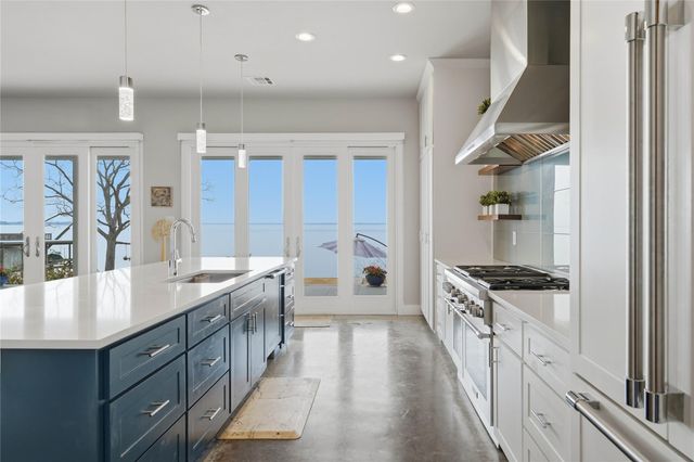 318 Little Dove, Livingston, TX 77351