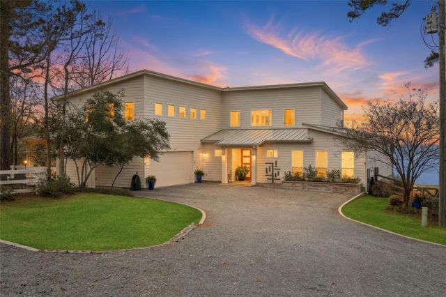 318 Little Dove, Livingston, TX 77351