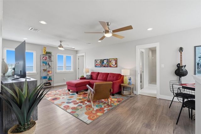 318 Little Dove, Livingston, TX 77351