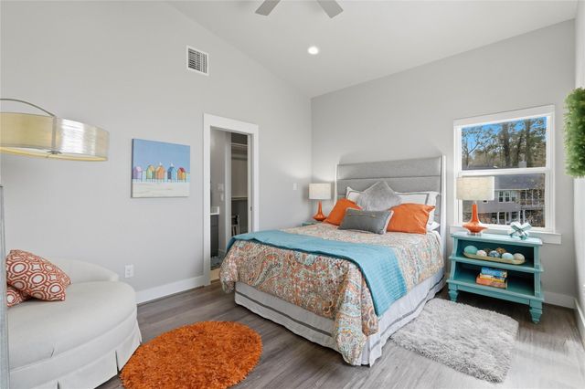 318 Little Dove, Livingston, TX 77351