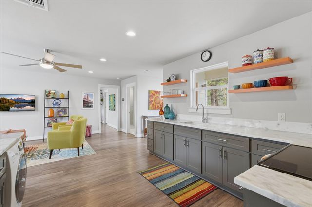 318 Little Dove, Livingston, TX 77351