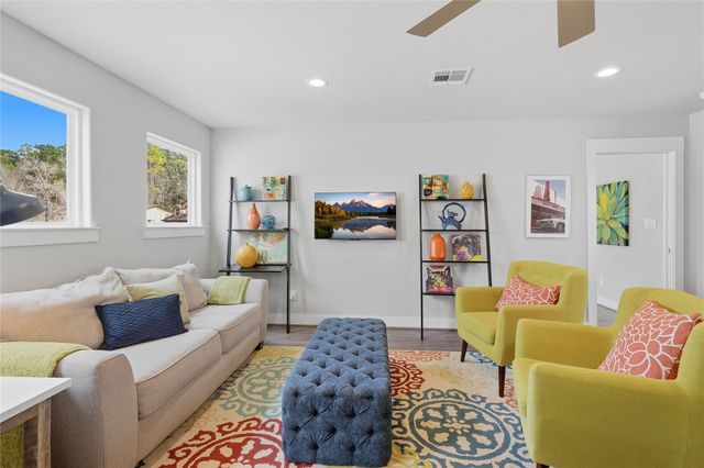 318 Little Dove, Livingston, TX 77351