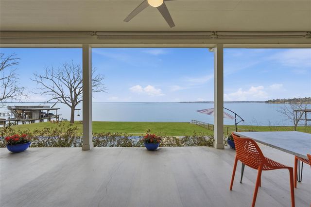 318 Little Dove, Livingston, TX 77351